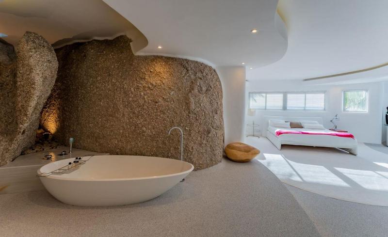 6 Bedroom Property for Sale in Bantry Bay Western Cape